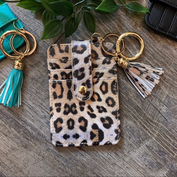 The House Of Gentry Handbags - Leopard Card Clutch Wallet
